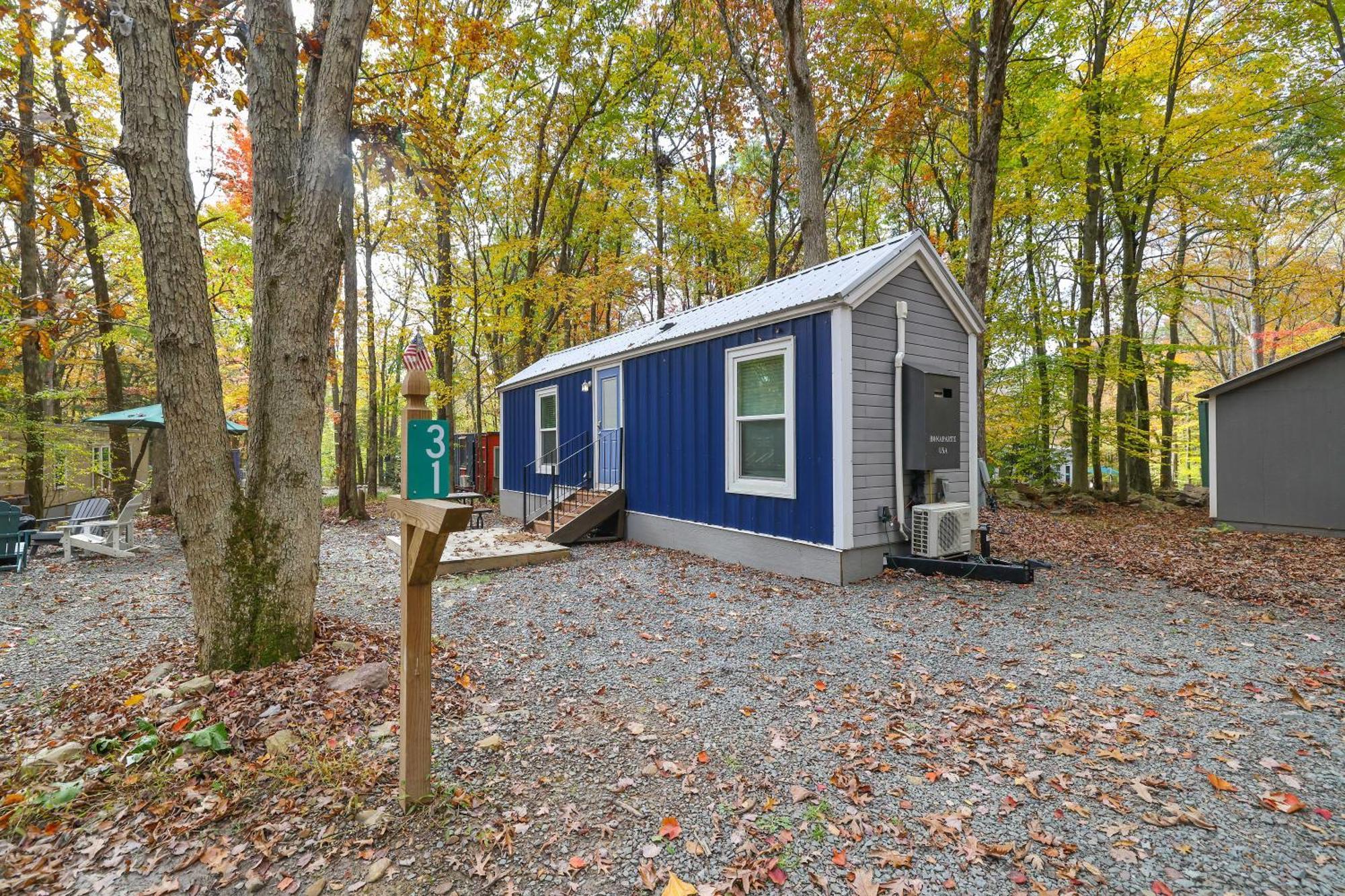 Camptel Poconos Lodging Albrightsville Exterior photo