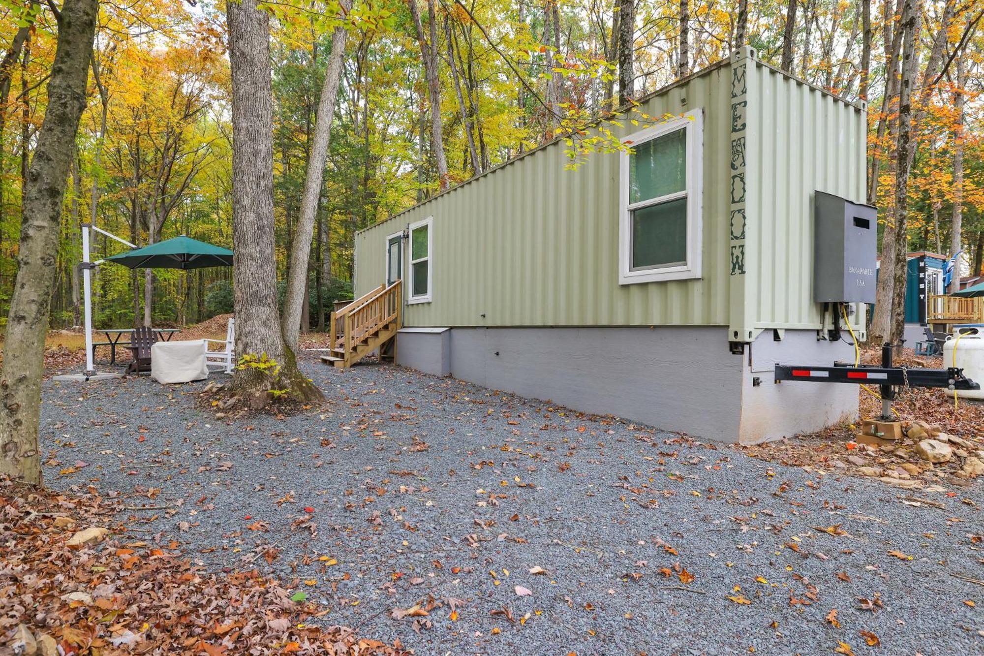Camptel Poconos Lodging Albrightsville Exterior photo
